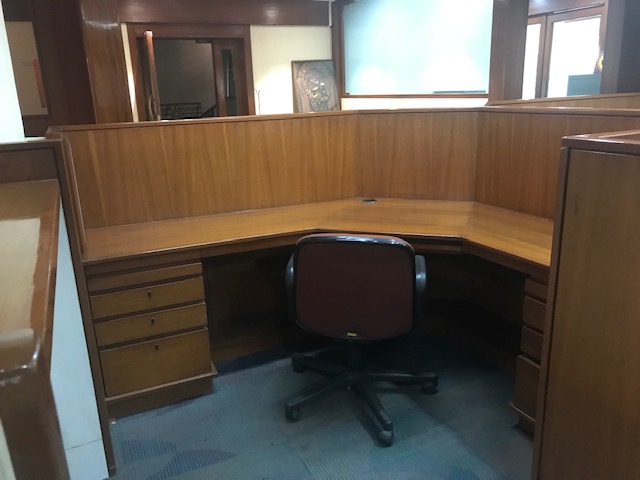 table Office Space available in mumbai