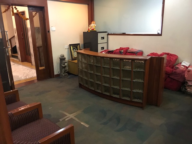 table Office Space available in mumbai