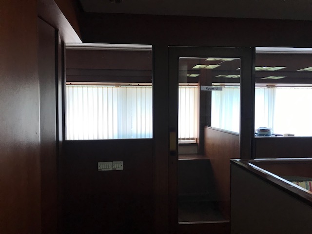 table Office Space available in mumbai