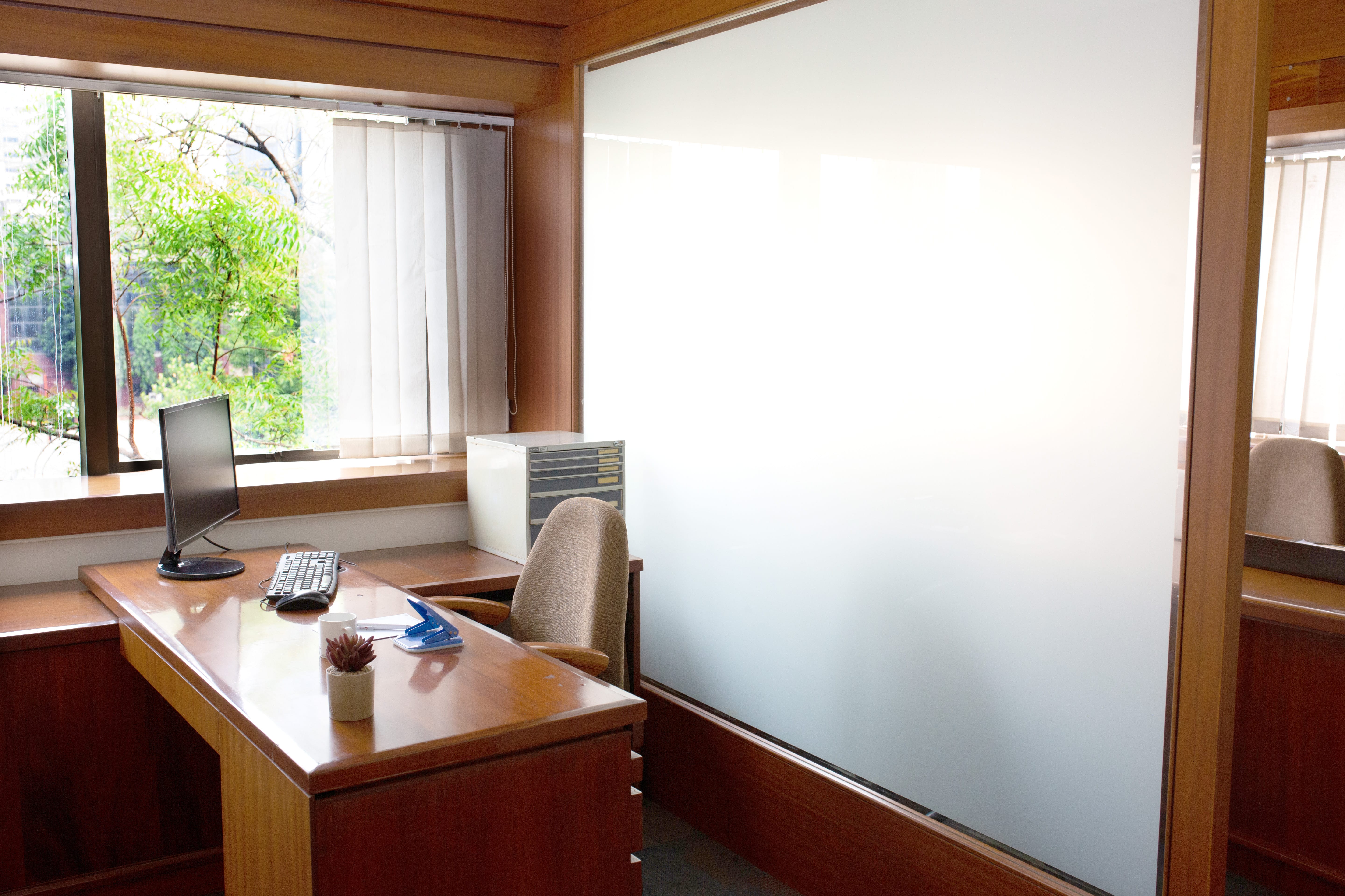 table Office Space available in mumbai