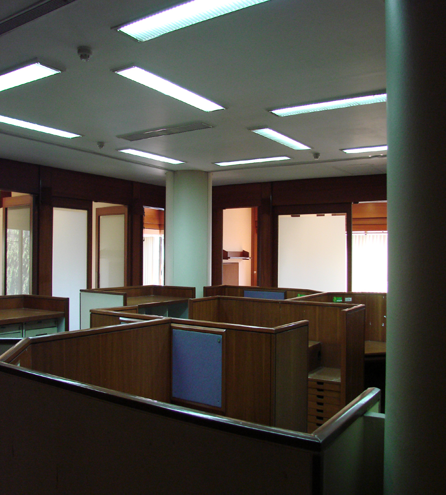 Individual chair Space available on rent in mumbai
