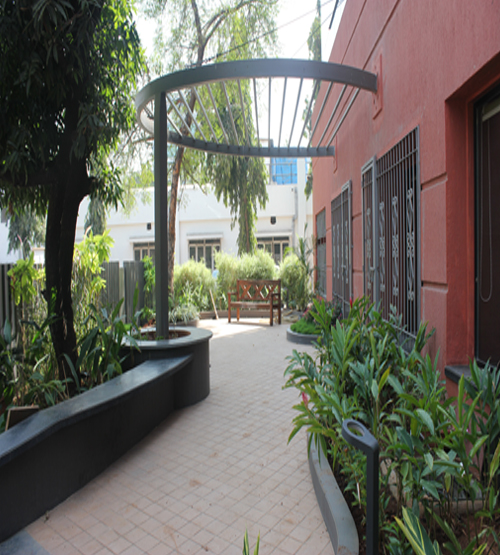 Individual chair Space available on rent in mumbai