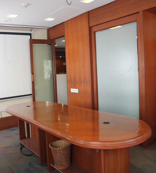 Individual chair Space available on rent in chembur