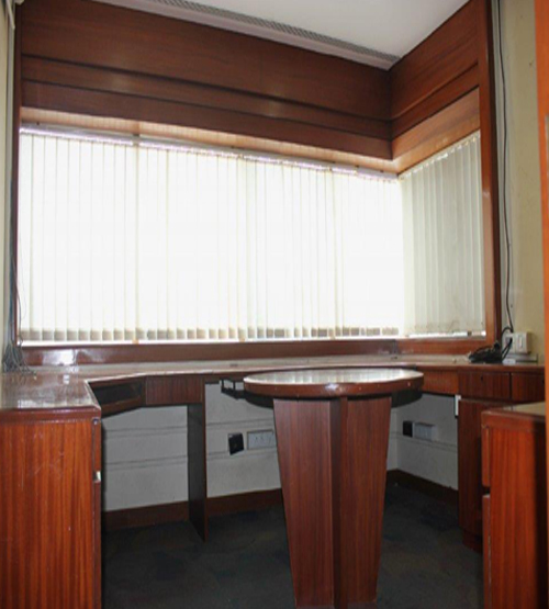 Individual chair Space available on rent in chembur