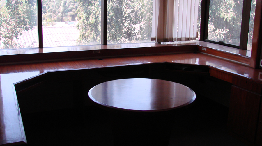 table Office Space available in mumbai